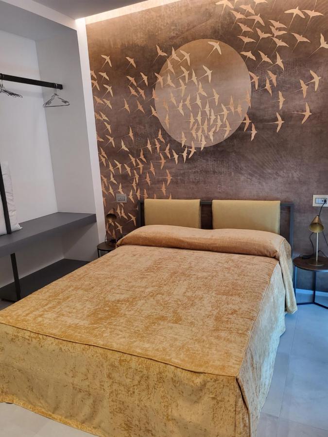 Casa Stazione Pescara Bed & Breakfast Exterior photo