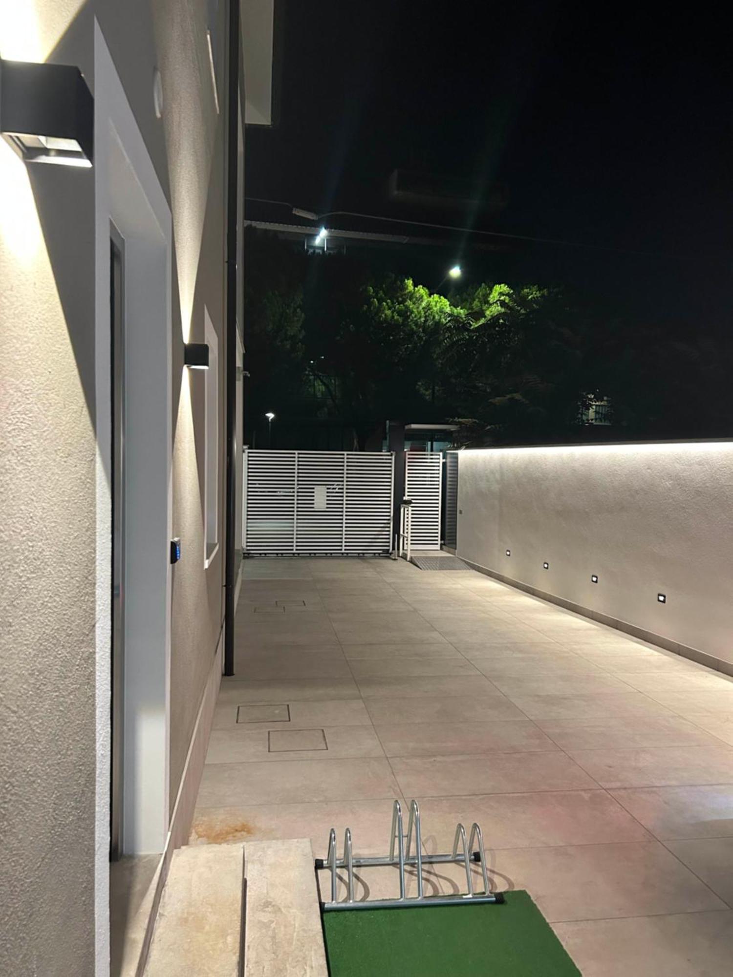 Casa Stazione Pescara Bed & Breakfast Exterior photo
